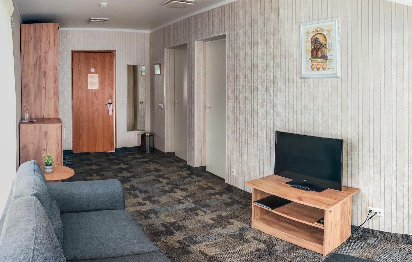 Hotell Wironia Jõhvi Екстериор снимка